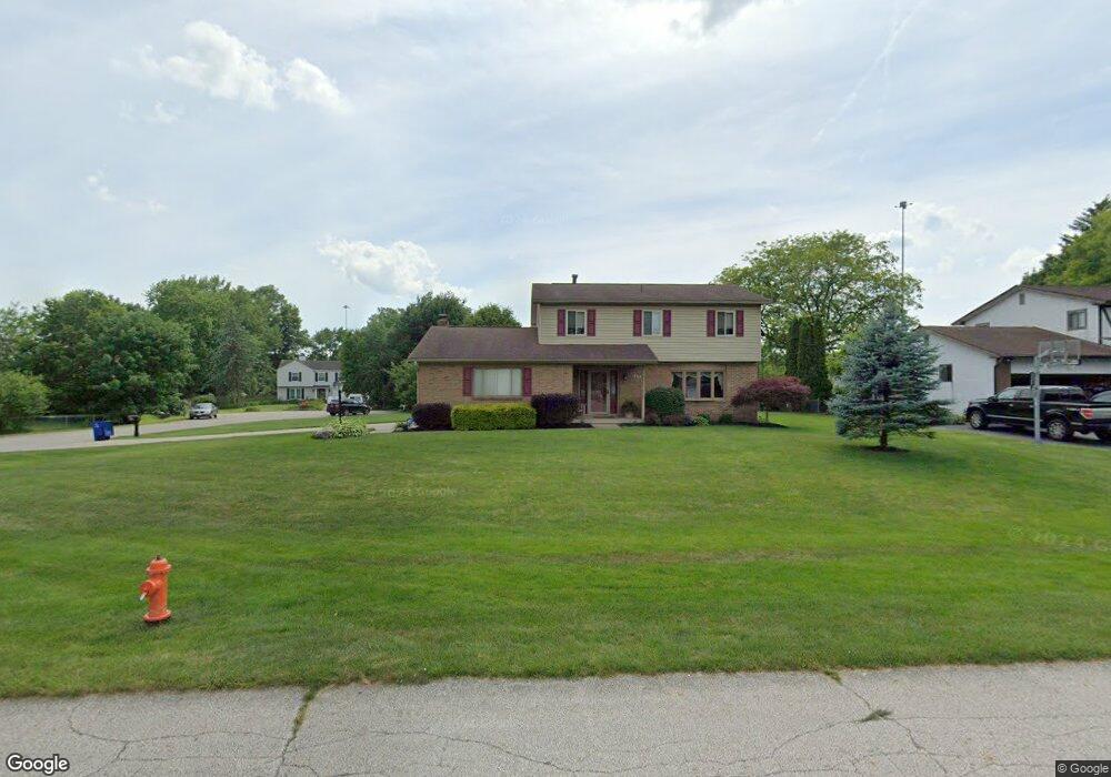 885 Cummington Rd, Columbus, OH 43213 - photo 1