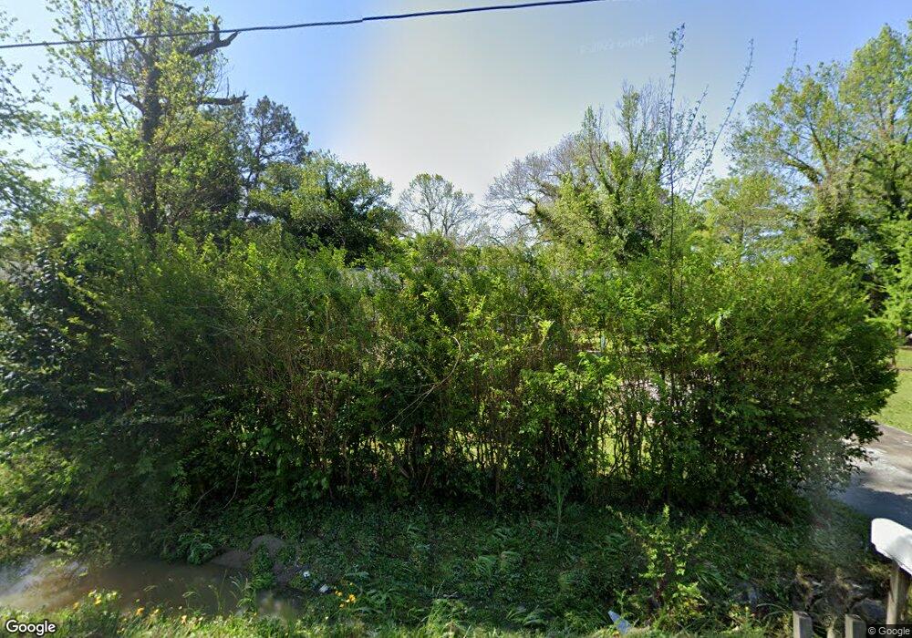 1572 Cambridge Dr, Macon, GA 31206 - photo 1
