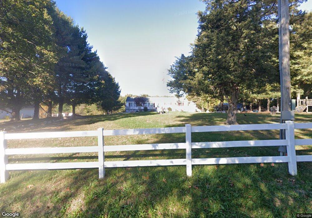 1424 Three Run Rd, Bunker Hill, WV 25413 - photo 1