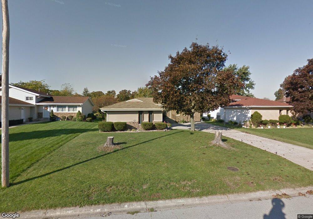 8698 Mathews Ln, Crown Point, IN 46307 - photo 1