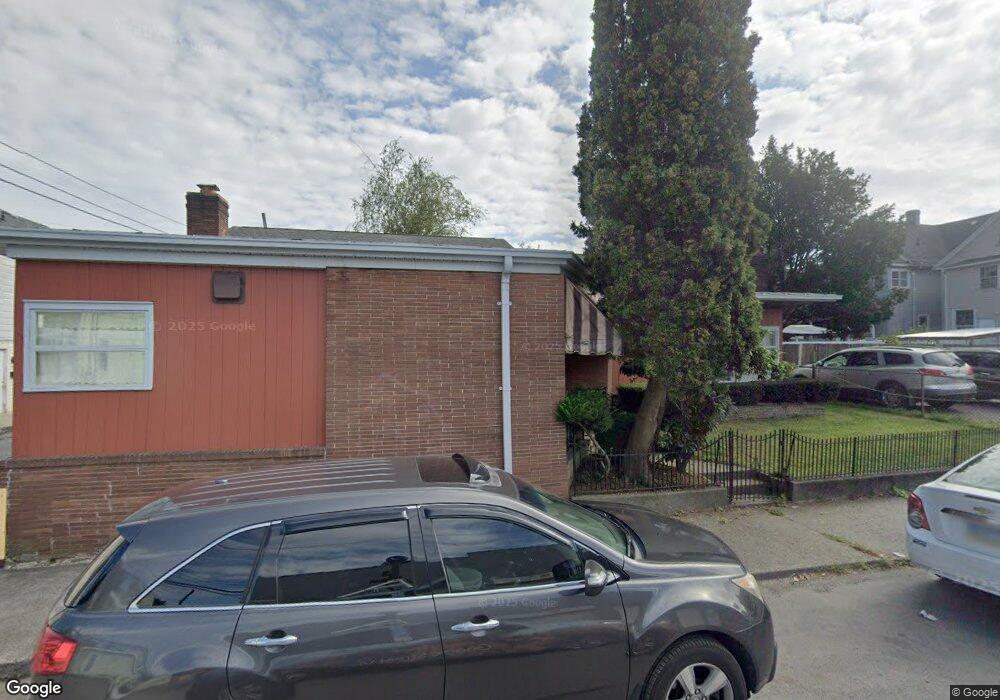 432 W 3rd St, Hazleton, PA 18201 - photo 1