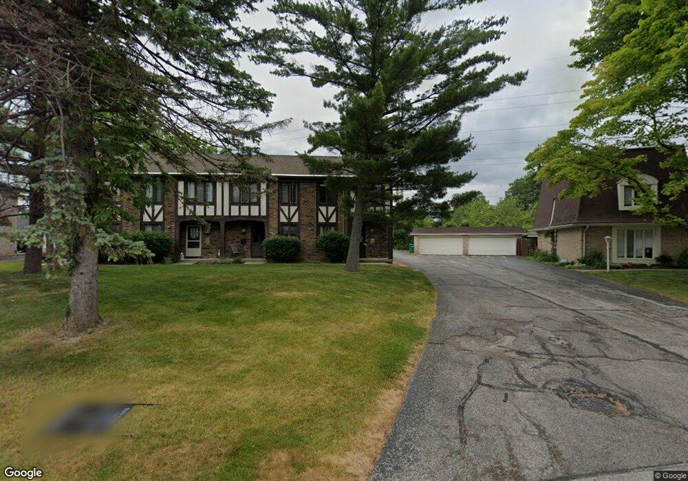 5124 Regency Dr unit B, Toledo, OH 43615 - photo 1