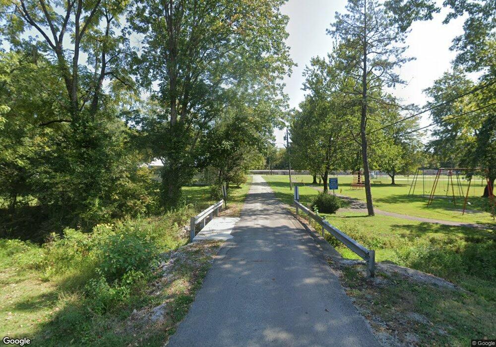 126 Derby St, Lebanon Junction, KY 40150 - photo 1