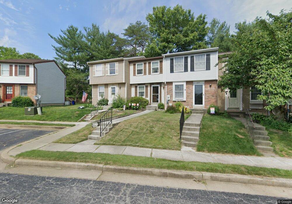 6035 Rowanberry Dr, Elkridge, MD 21075 - photo 1