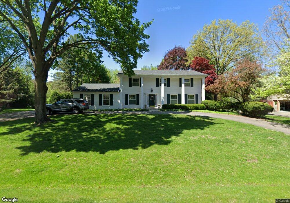 669 Foxhall Rd, Bloomfield Hills, MI 48304 - photo 1