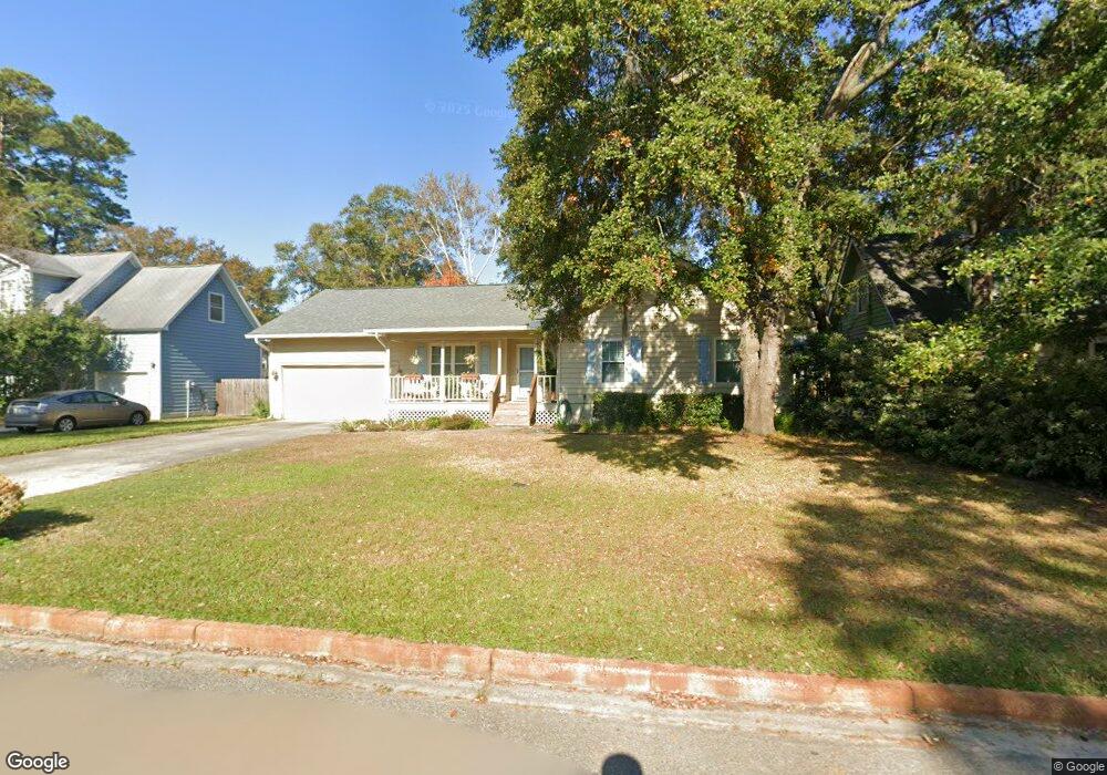 118 S Sheftall Cir, Savannah, GA 31410 - photo 1