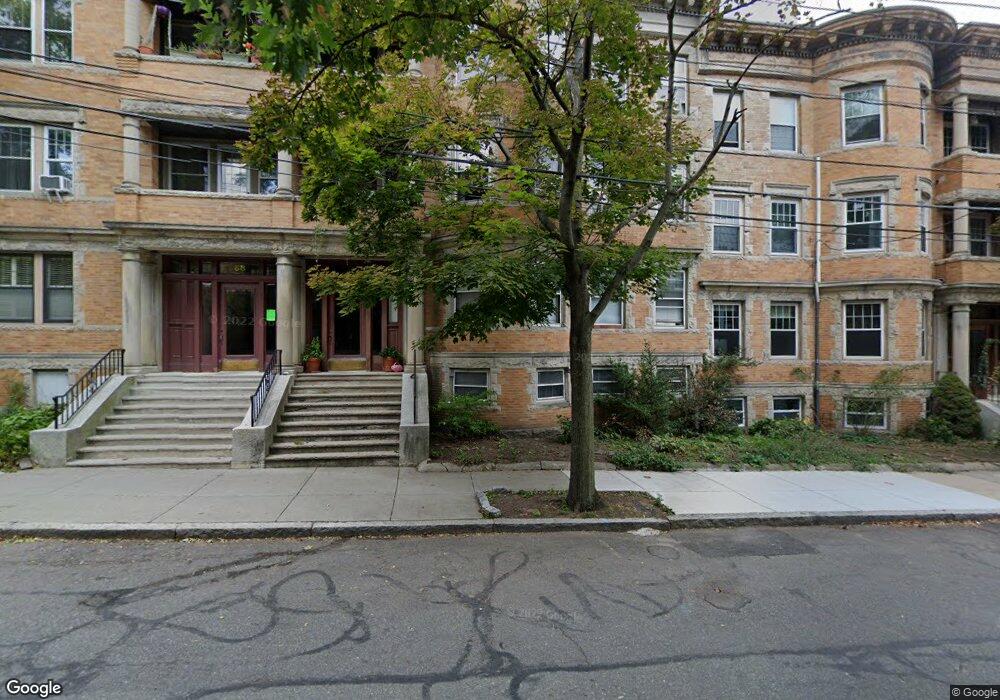 90 Naples Rd unit 5, Brookline, MA 02446 - photo 1