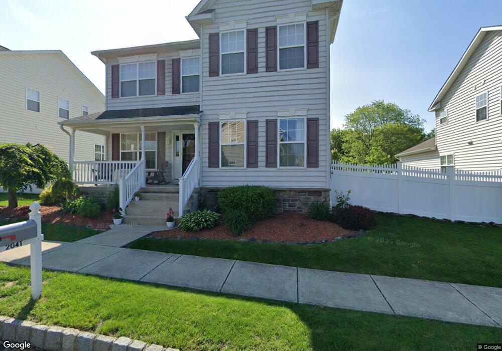 2041 Sunnyvale Dr, Pennsburg, PA 18073 - photo 1