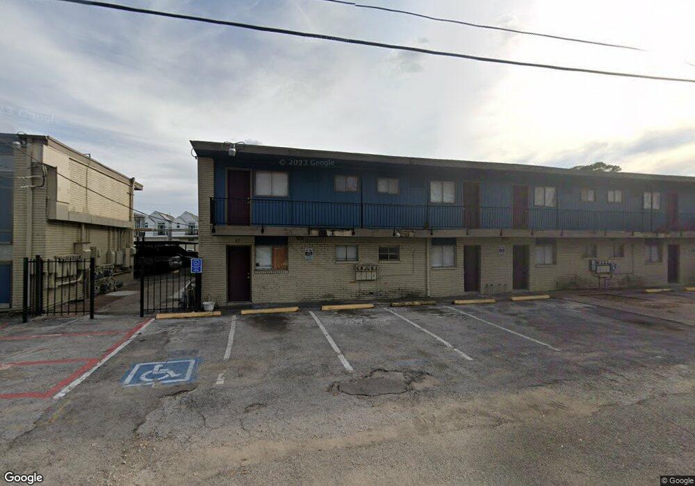 2 Amundsen St, Houston, TX 77009 - photo 1