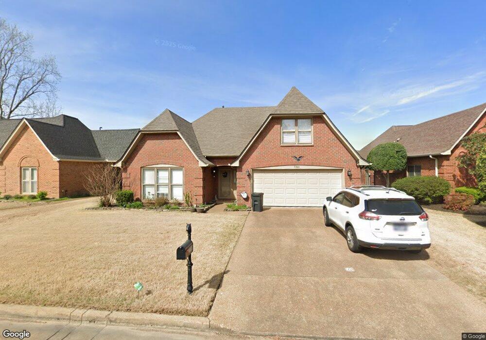 7780 Hunters Run Dr, Germantown, TN 38138 - photo 1