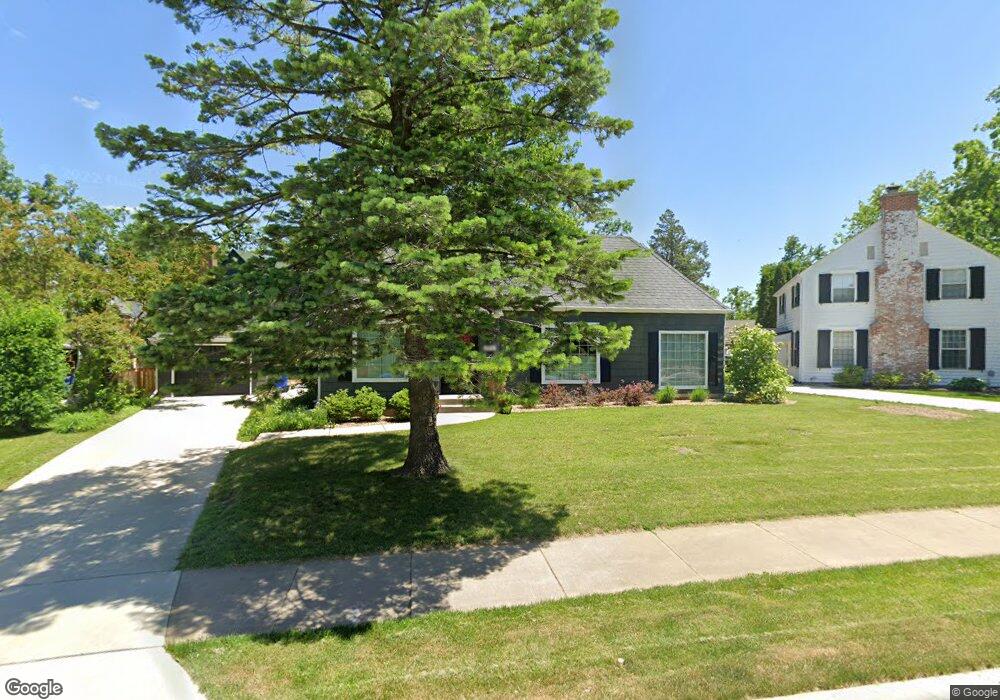 2398 Blake Blvd SE, Cedar Rapids, IA 52403 - photo 1