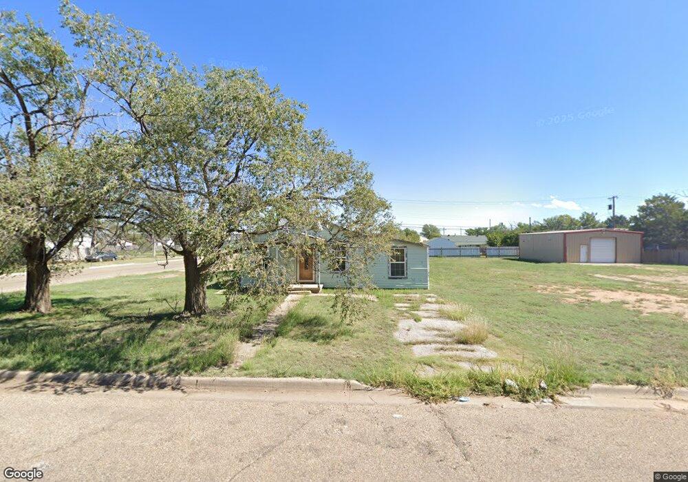 1001 S Birge Ave, Dumas, TX 79029 - photo 1