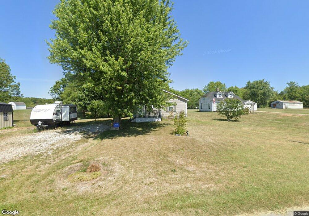 6694 Hitler Road 2 unit 2, Circleville, OH 43113 - photo 1