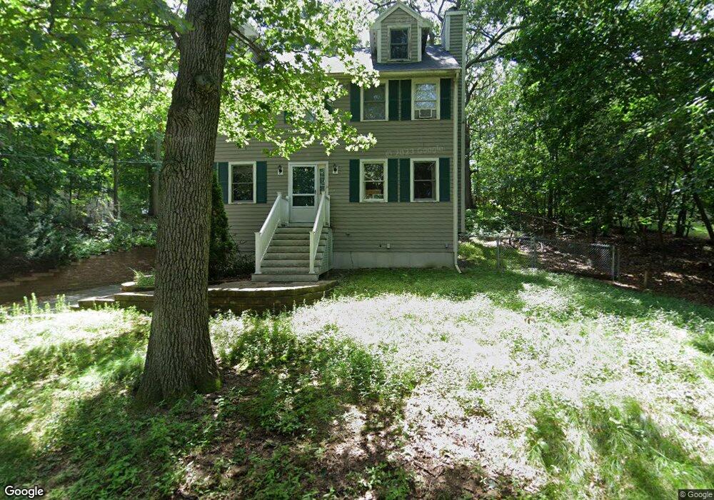 14 Cranston Cir, Woburn, MA 01801 - photo 1
