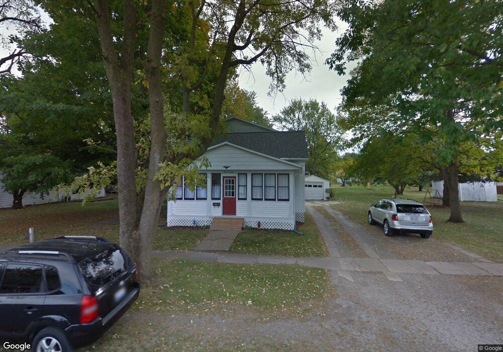 507 E Buckner St, Tuscola, IL 61953 - photo 1