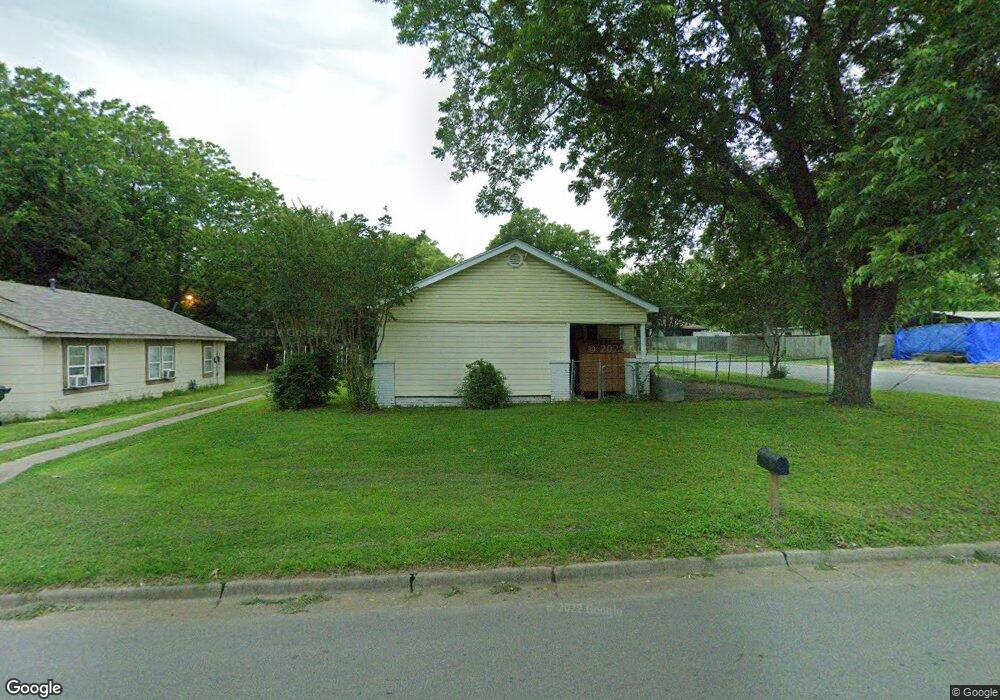 1100 A St NE, Ardmore, OK 73401 - photo 1