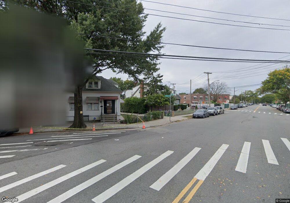 9204 Silver Rd, Ozone Park, NY 11417 - photo 1