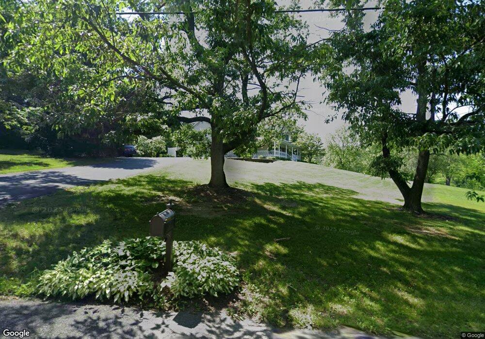 5250 Sparrow Ln, Coplay, PA 18037 - photo 1