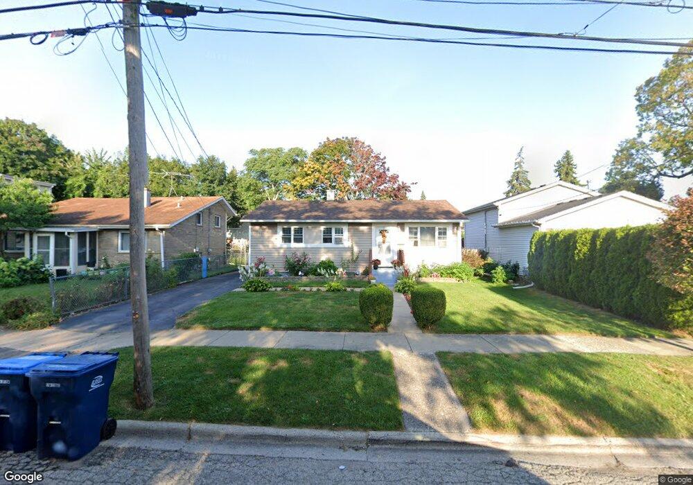 1020 N Elmwood Ave, Waukegan, IL 60085 - photo 1