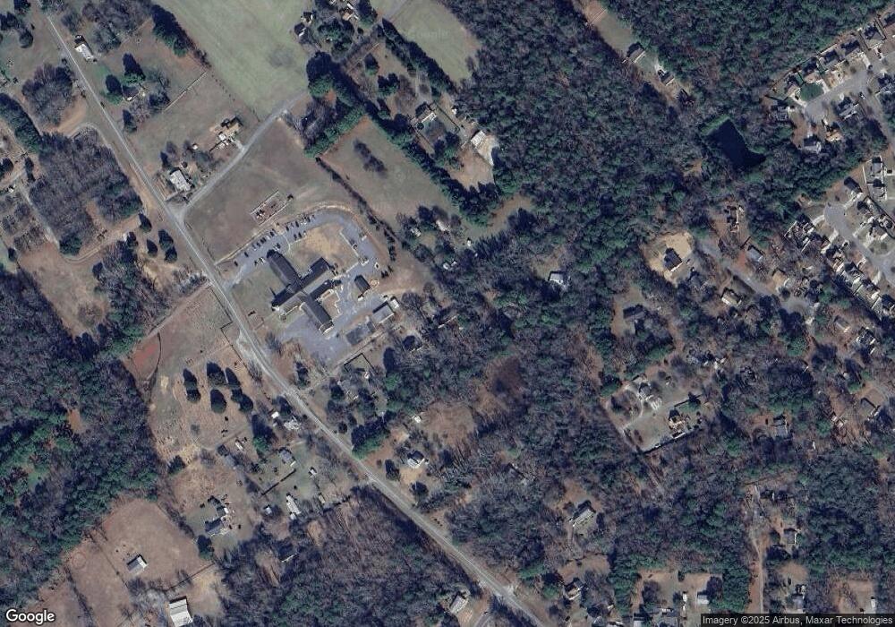 6718 Ivy Ln, Hayes, VA 23072 - photo 1