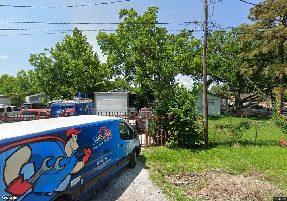 11063 Ell Rd, Houston, TX 77093 - photo 1