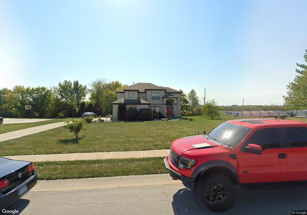 1603 Knoll Creek Ln, Raymore, MO 64083 - photo 1