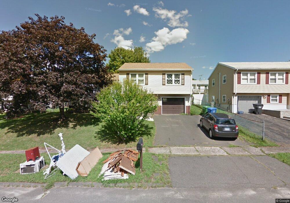 55 Roberta Dr, Middletown, CT 06457 - photo 1