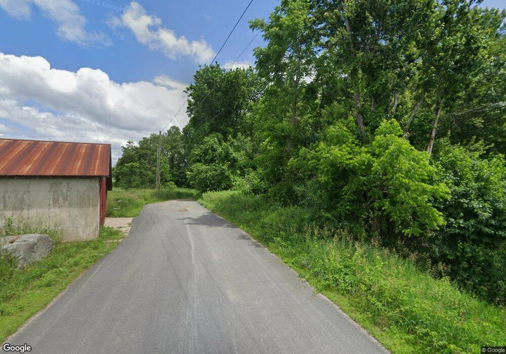 28 Elm St, Henniker, NH 03242 - photo 1