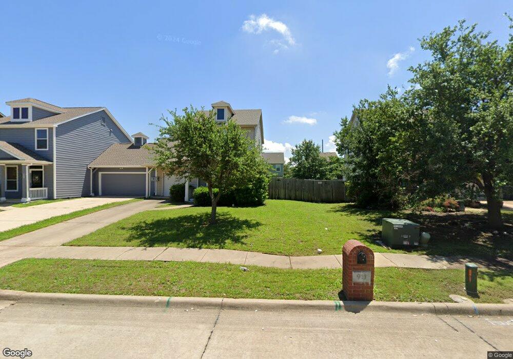 911 Carlton Rd, Wylie, TX 75098 - photo 1