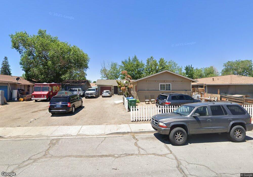 2550 E Cygnet Cir, Sparks, NV 89431 - photo 1