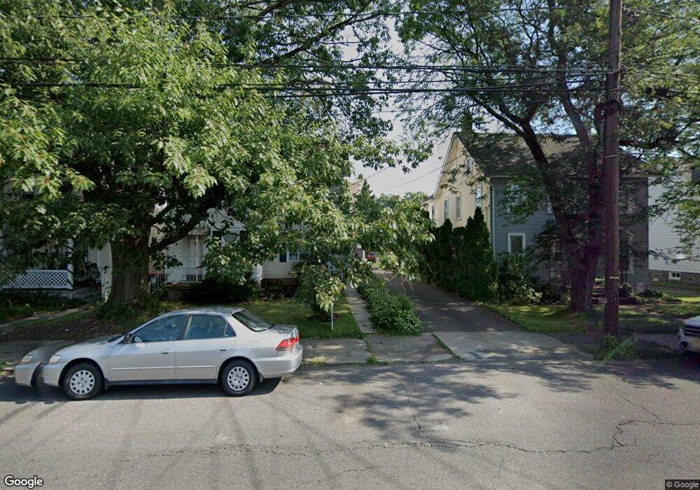 707 W Broad St, Quakertown, PA 18951 - photo 1