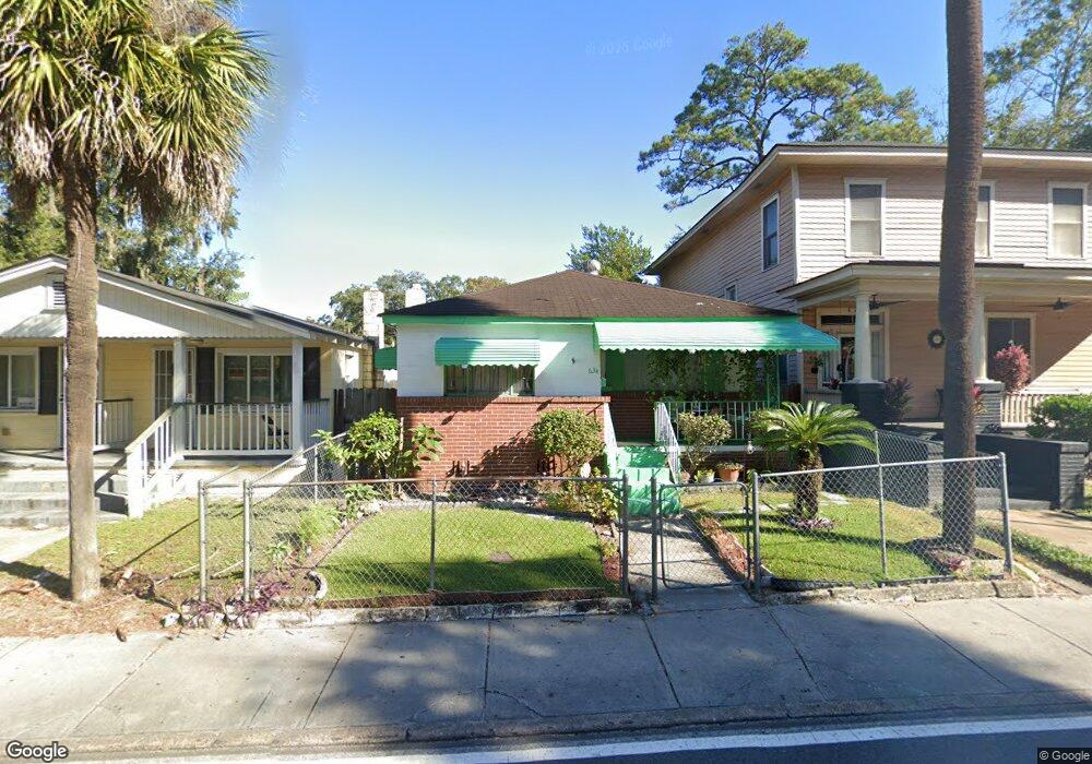 634 W Victory Dr, Savannah, GA 31405 - photo 1