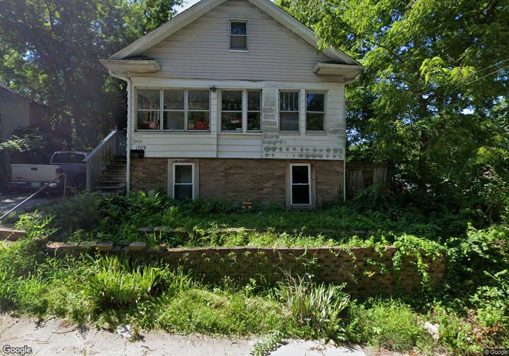 1709 E 16th St, Davenport, IA 52803 - photo 1