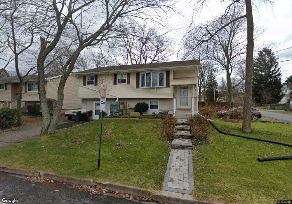 1064 W 20th St, Hazleton, PA 18202 - photo 1