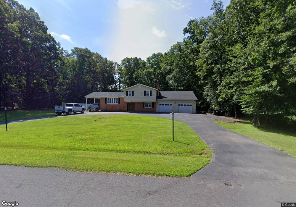 9209 Kris Dr, White Plains, MD 20695 - photo 1