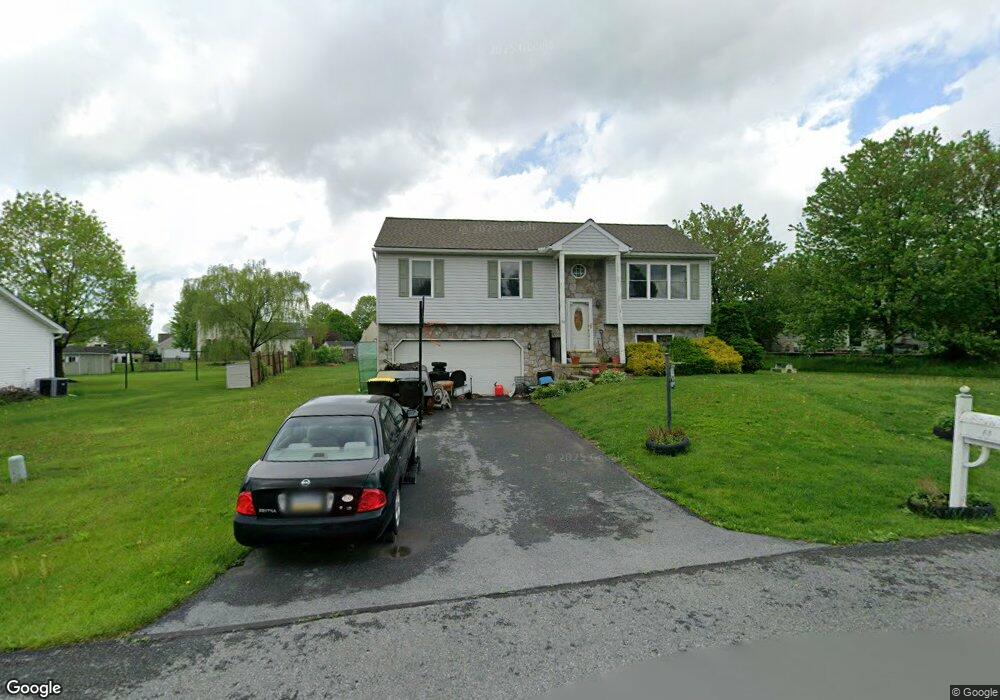 63 Clarence Ave, Shoemakersville, PA 19555 - photo 1