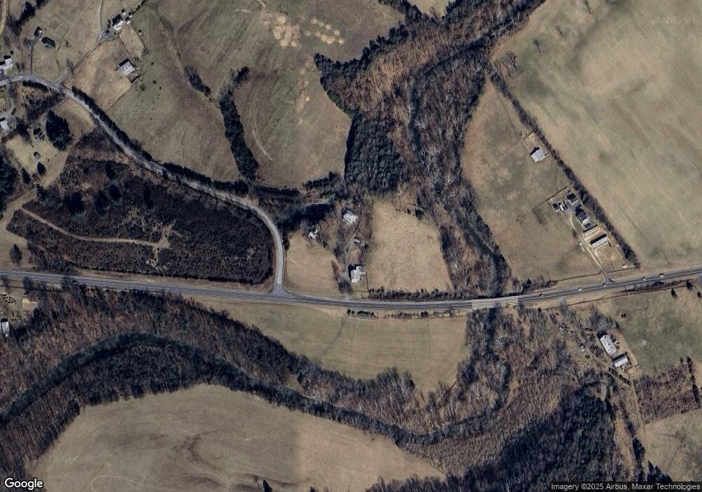 668 Hermitage Rd, Staunton, VA 24401 - photo 1