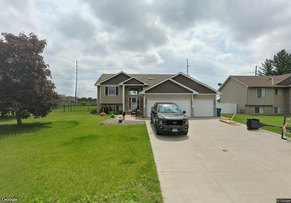 5575 157th Way N, Hugo, MN 55038 - photo 1