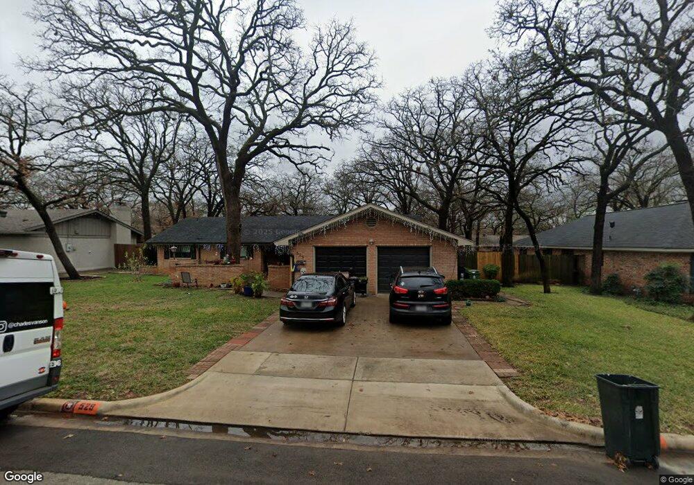 529 Circleview Dr S, Hurst, TX 76054 - photo 1