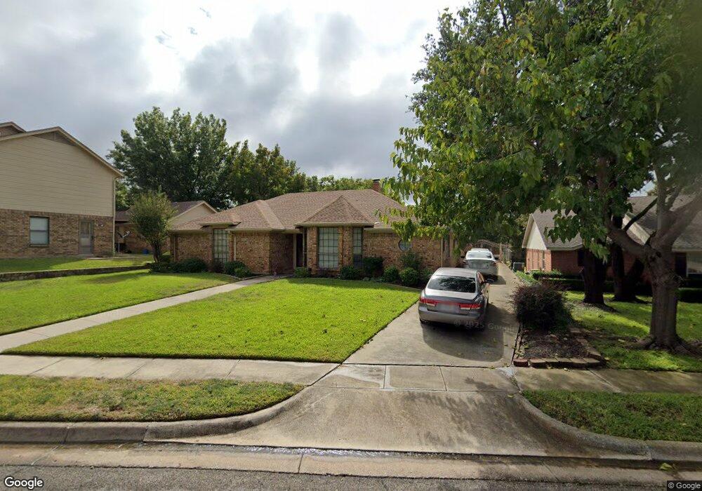 1016 Timber View Dr, Bedford, TX 76021 - photo 1