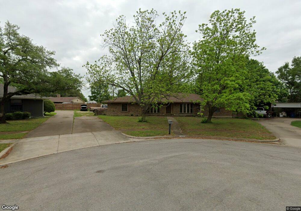 1313 Fredrickburg Ct, Ennis, TX 75119 - photo 1