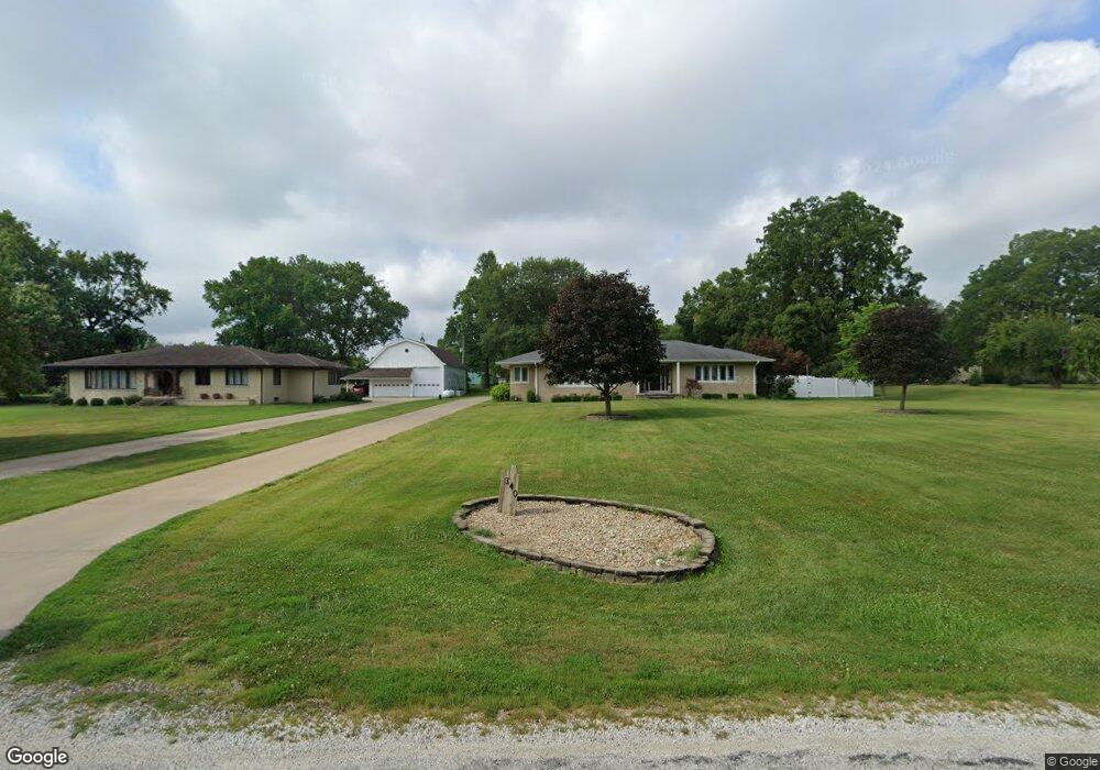 342 E Illini St, Virginia, IL 62691 - photo 1