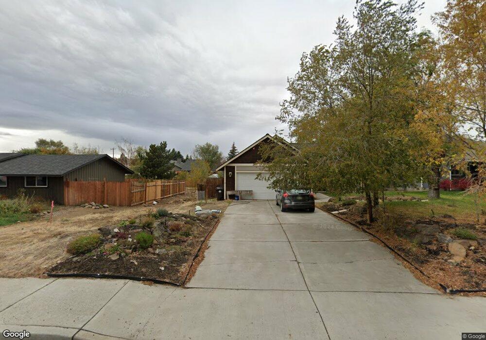 2237 SW 23rd St, Redmond, OR 97756 - photo 1