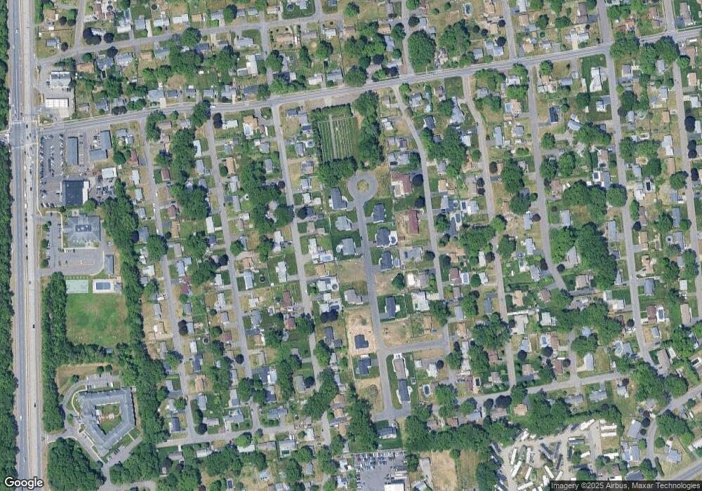 38 Stockbridge St, Chicopee, MA 01020 - photo 1