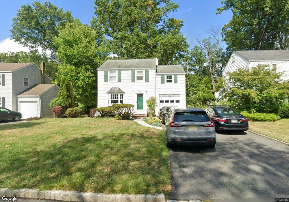 17 Winchester Rd, Livingston, NJ 07039 - photo 1