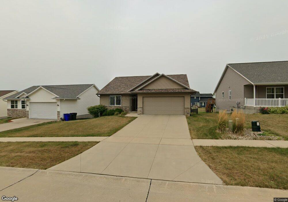 2006 Probst Ct SW, Cedar Rapids, IA 52404 - photo 1