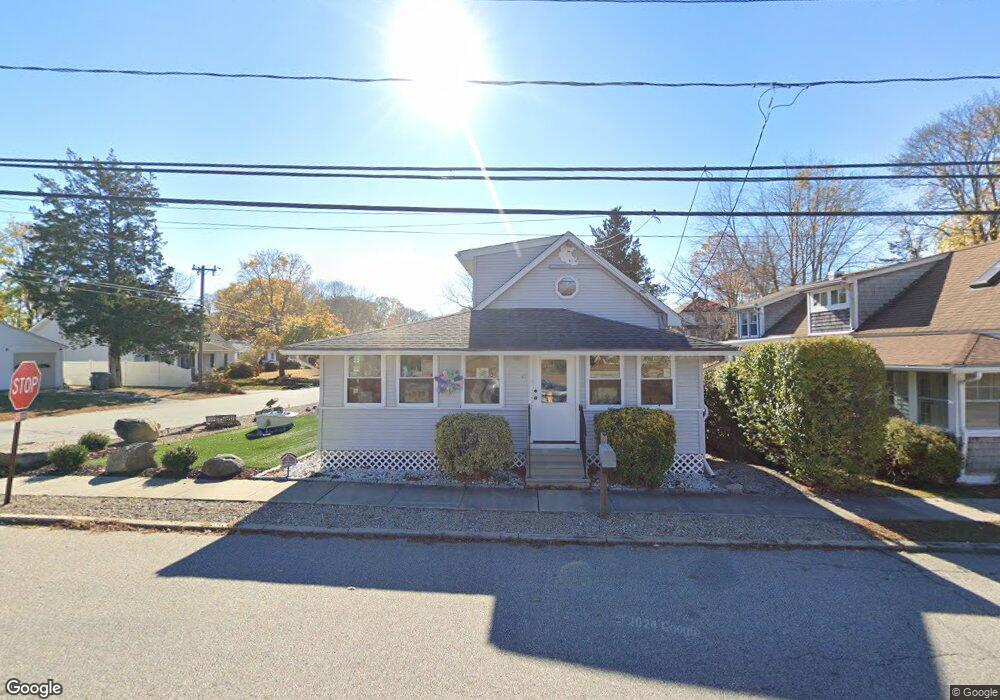 42 Crescent Ave, Niantic, CT 06357 - photo 1