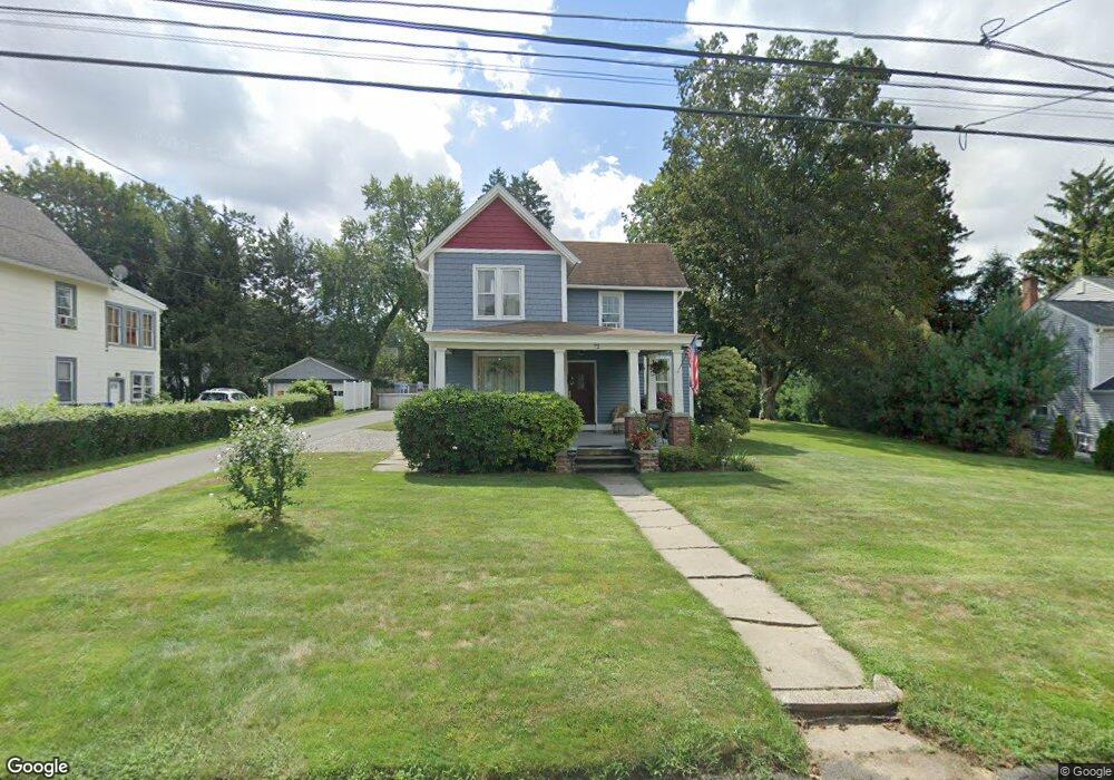 72 Maple Ave, Oakville, CT 06779 - photo 1