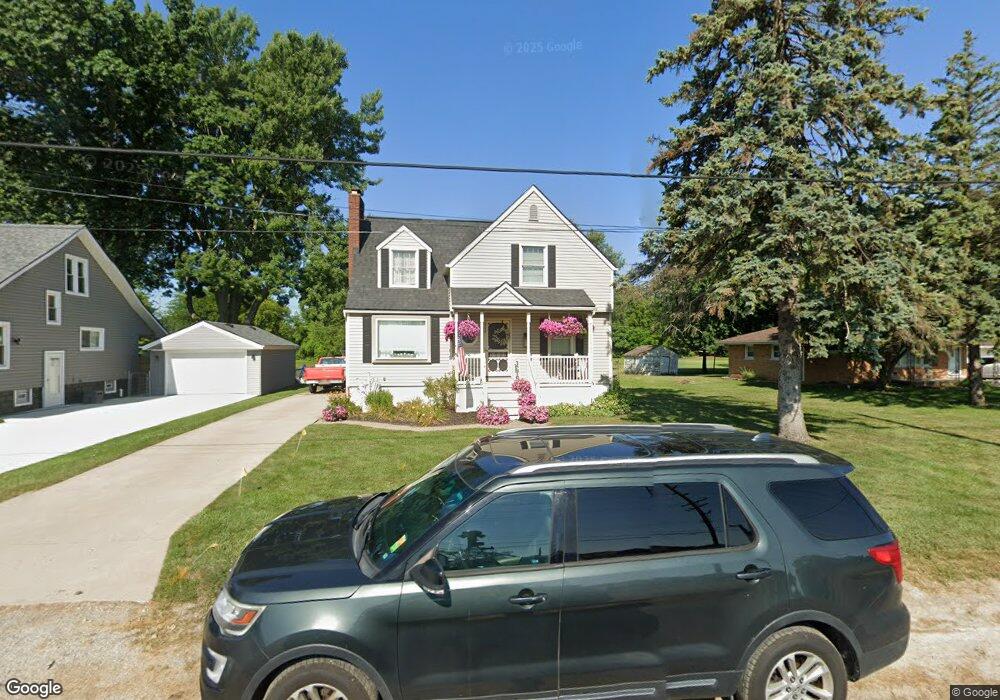 12839 Grafton Rd, Carleton, MI 48117 - photo 1