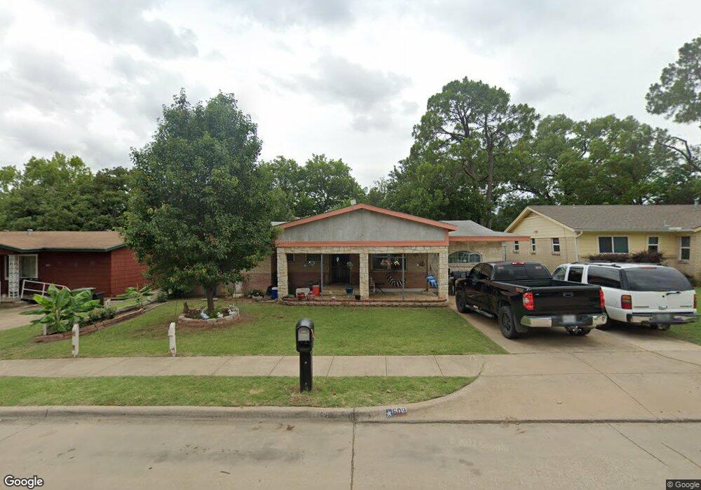 609 Willow St, Hurst, TX 76053 - photo 1